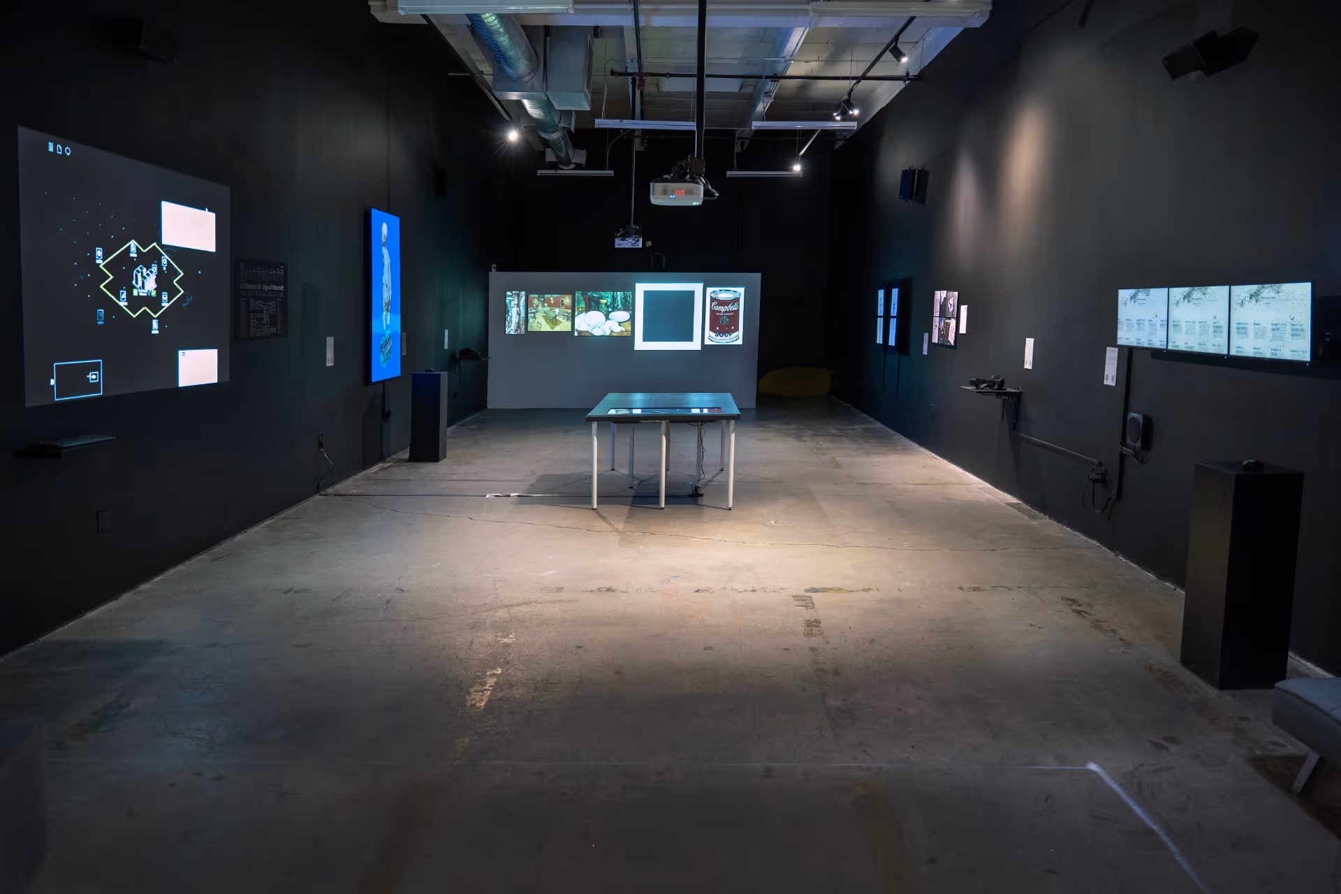 Photograph by Gustavo P&eacute;rez. Media Under Dystopia 5.0 Exhibition Space, 2024.