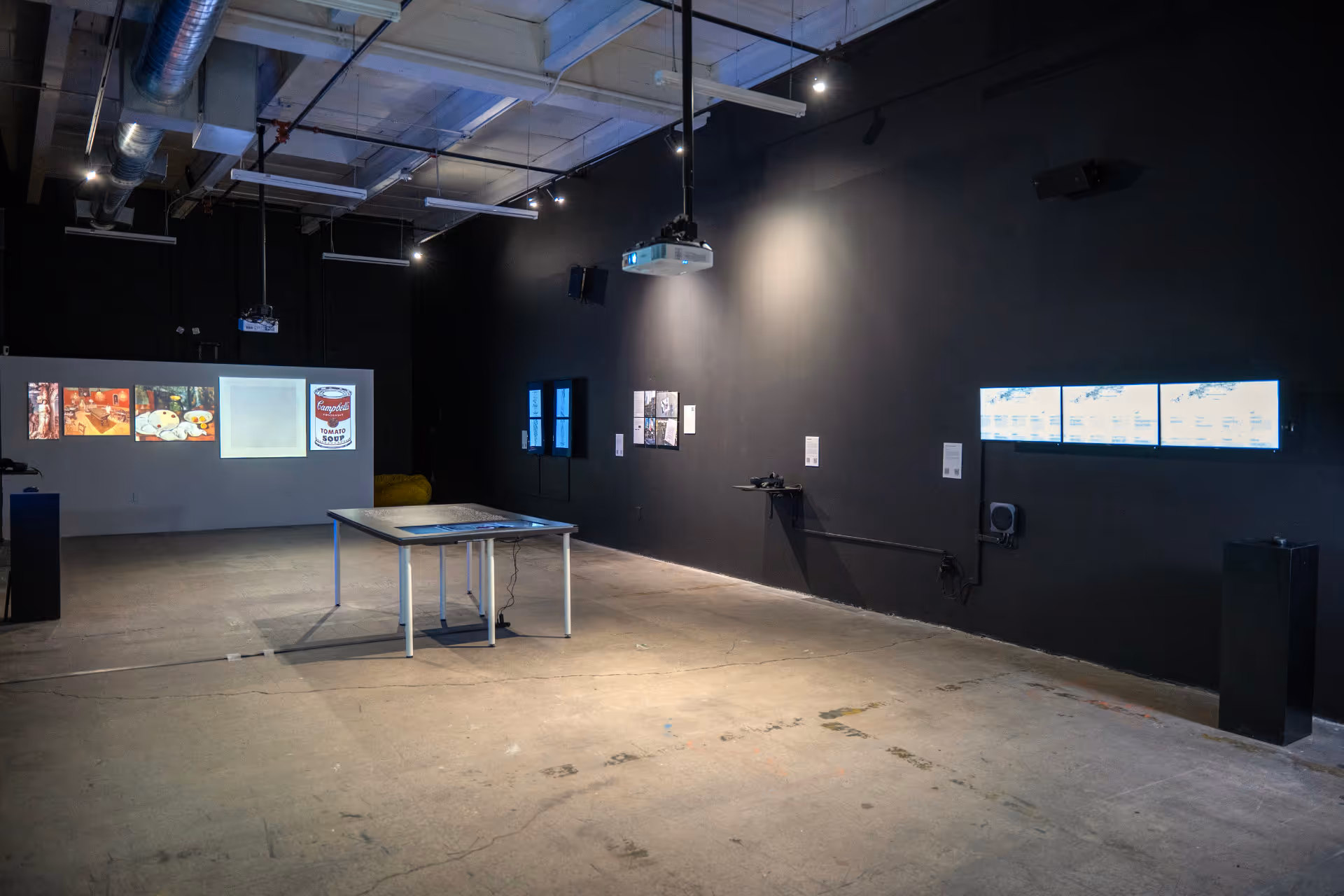 Photograph by Gustavo P&eacute;rez. Media Under Dystopia 5.0 Exhibition Space, 2024.